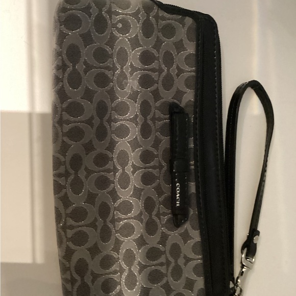 COACH Double Zip Wristlet Wallet In Signature Canvas with Bow Accent Grey Black - Picture 3 of 10